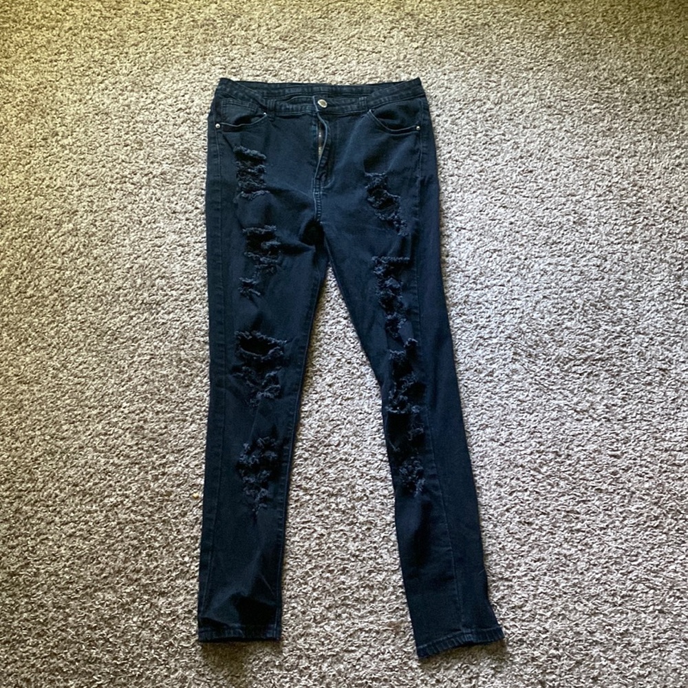 Ripped Skinny Jeans
